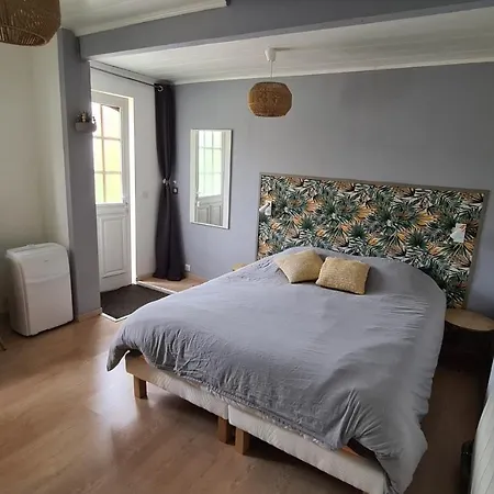 Les Du Bonheur Bed & Breakfast